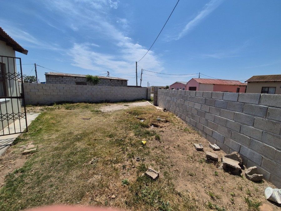 2 Bedroom Property for Sale in Zwide Eastern Cape